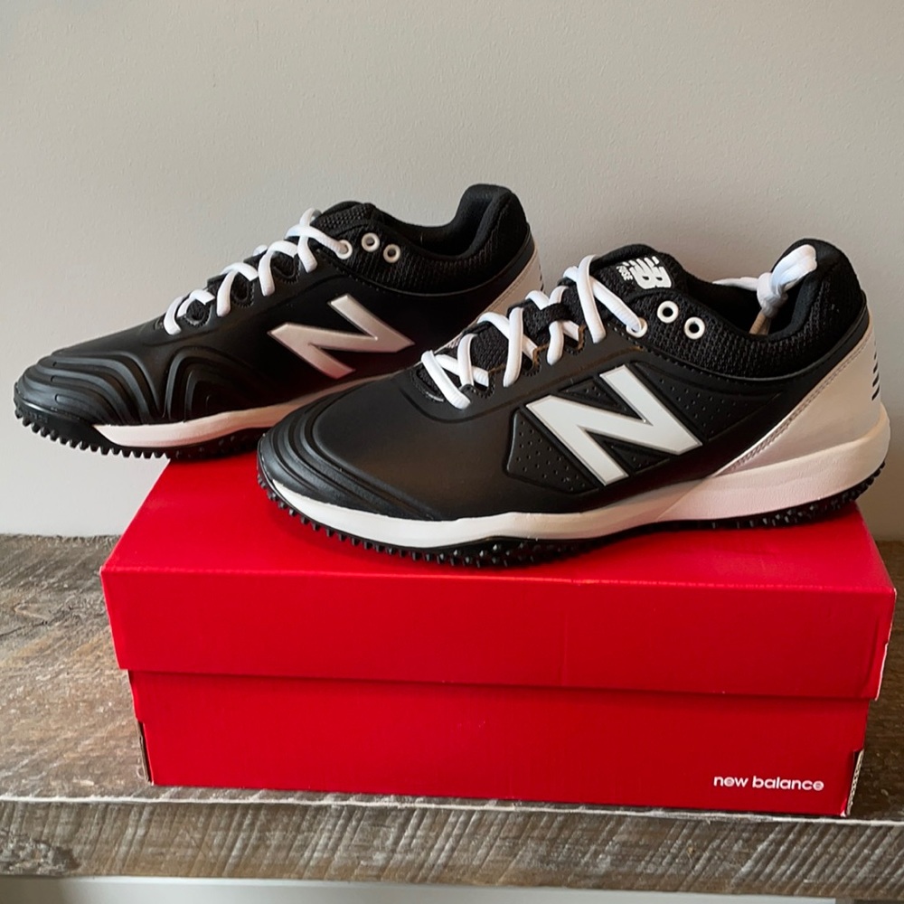 Women’s Softball Turf Shoes